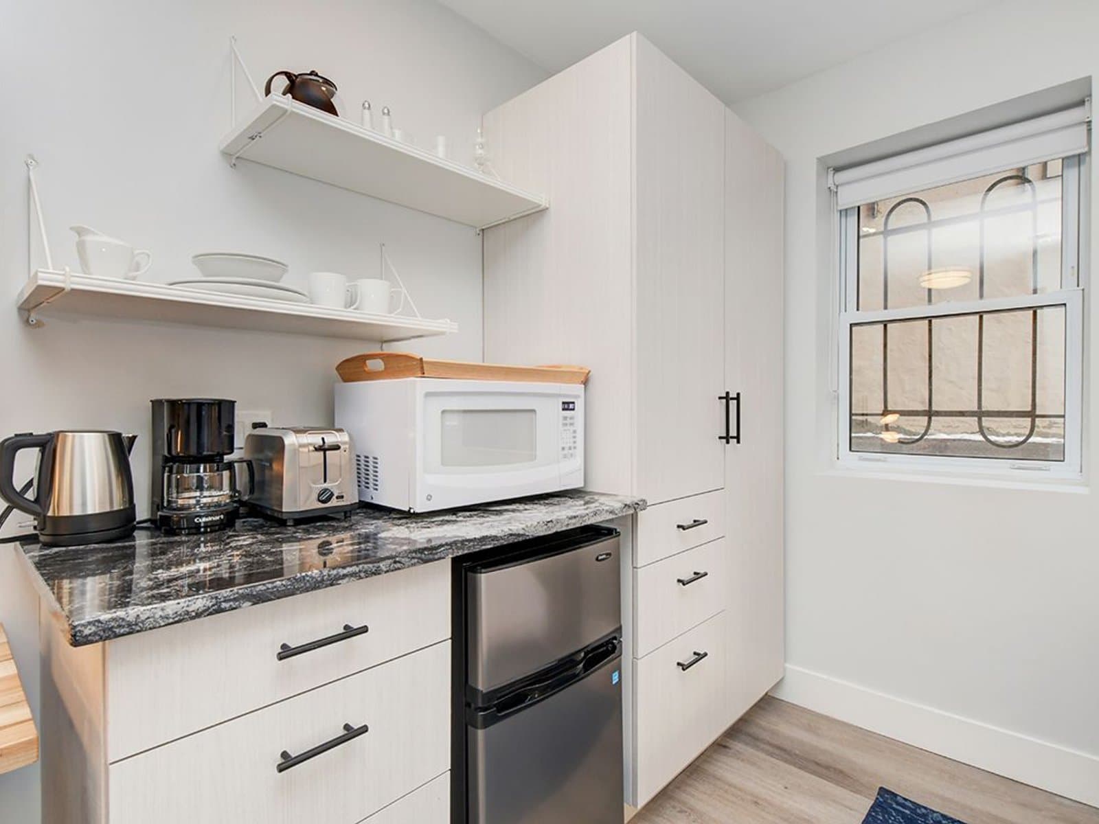 Welcome to 330 McLeod — 104 - Photo 10