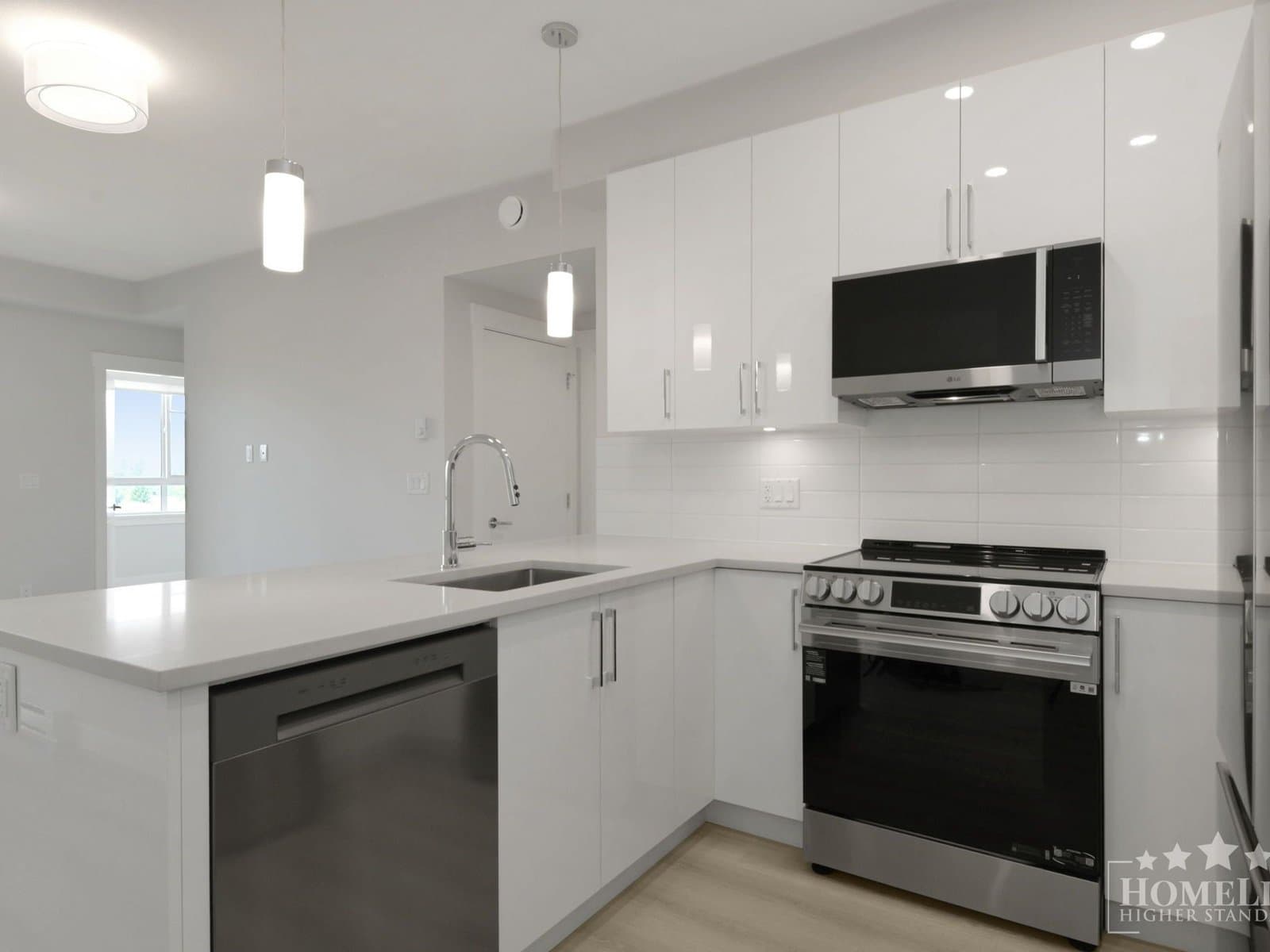 8423 Cedar St - 516 - EPS12808 — 516 - Photo 4