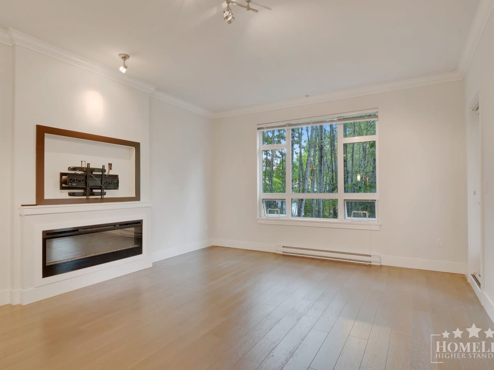 20211 66 Ave - C206 - BCS4502 — C206