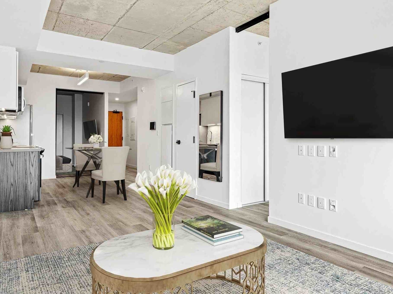 Canvas Lofts (18 Hamilton Avenue North) — 504 - Photo 32