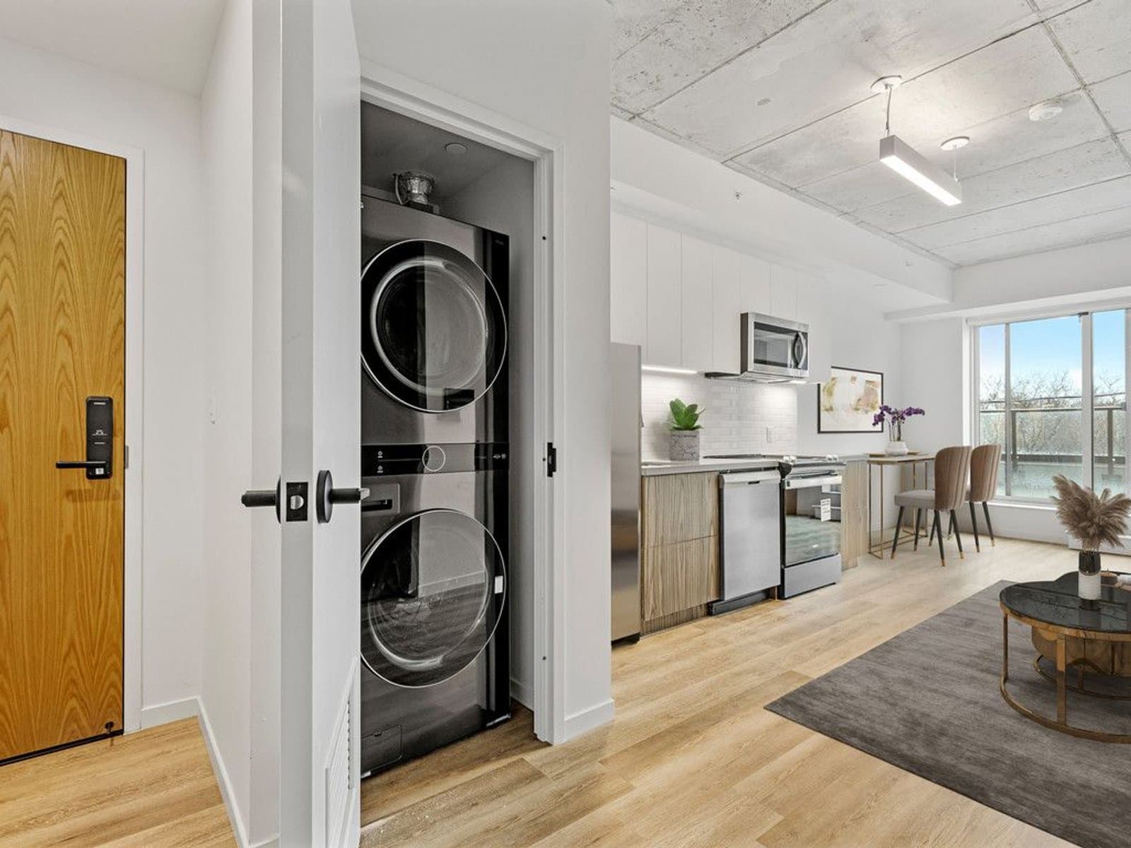 Canvas Lofts (18 Hamilton Avenue North) — 504 - Photo 80