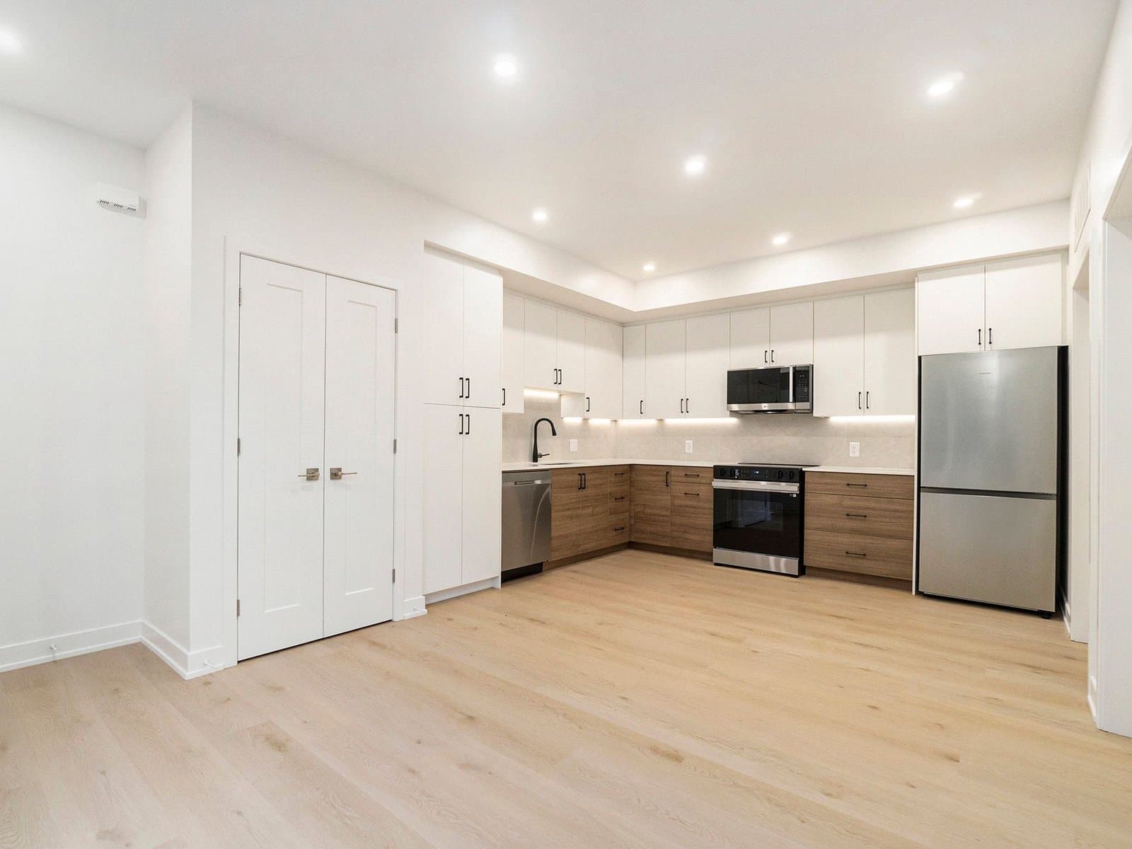 373 Iberville — 8 - Photo 3