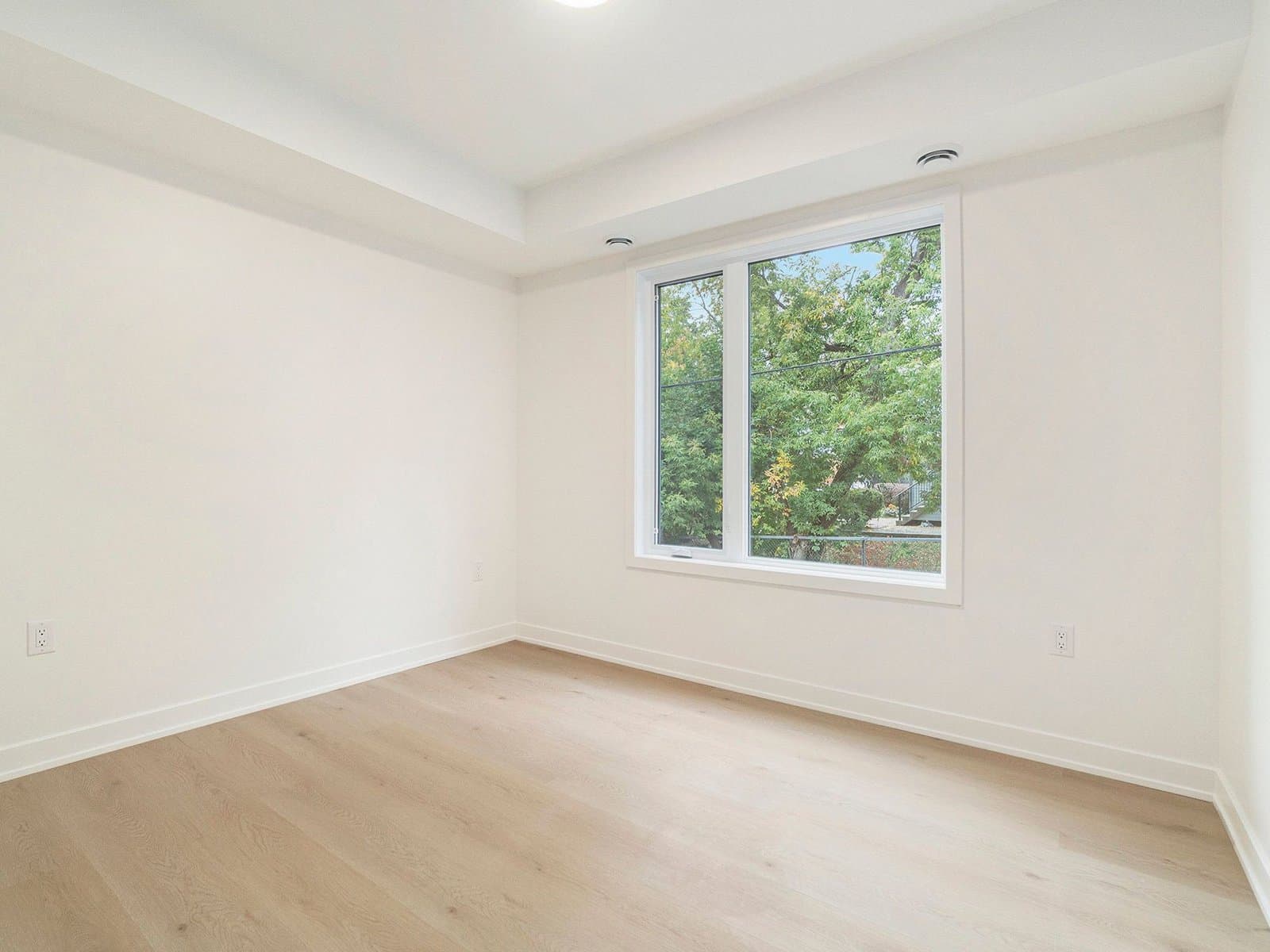 373 Iberville — 8 - Photo 6