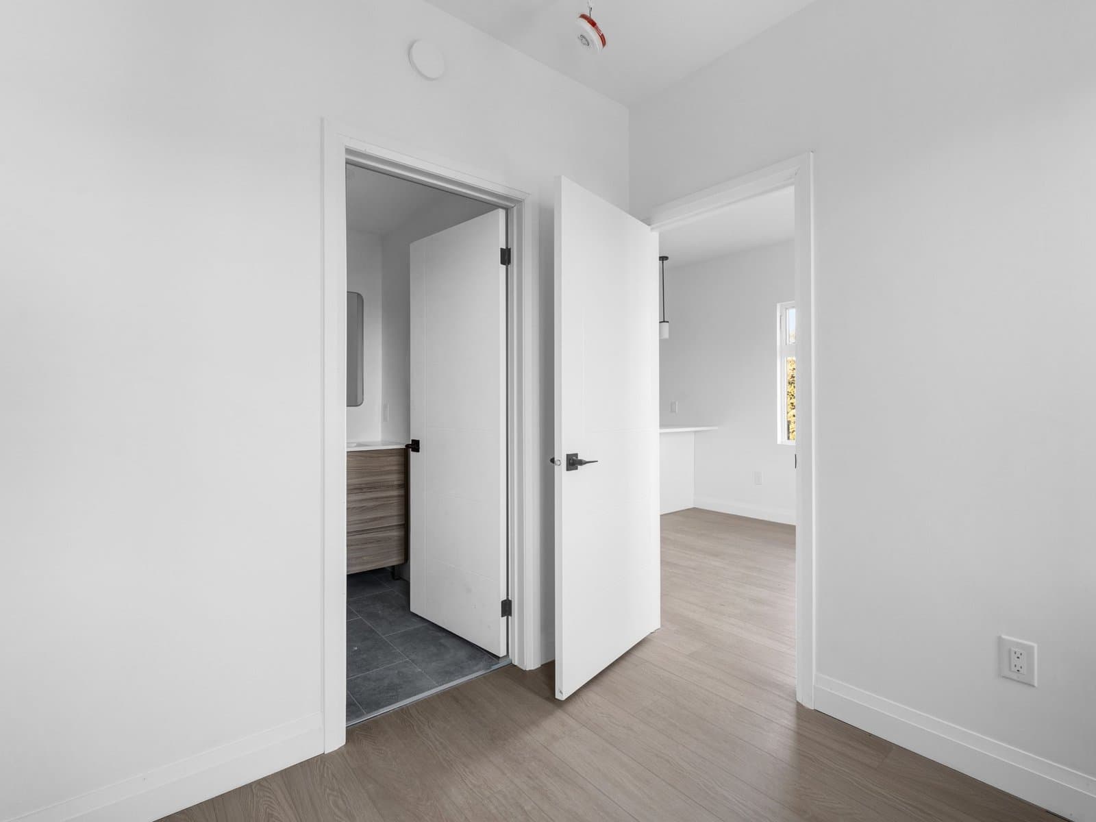 Fahel & Co — 102 - Photo 23