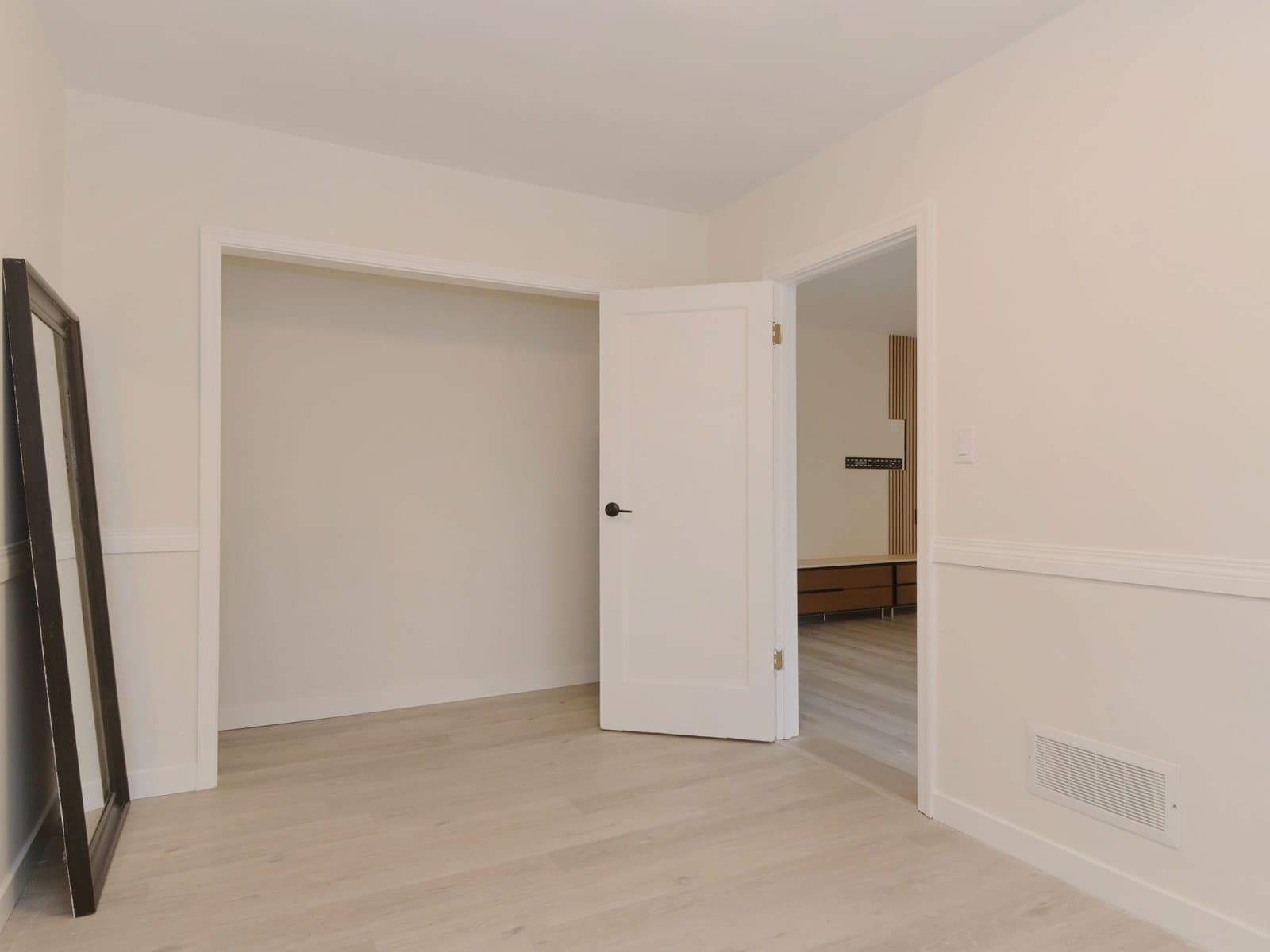46515 Portage Ave - Upper House — Upper House - Photo 17