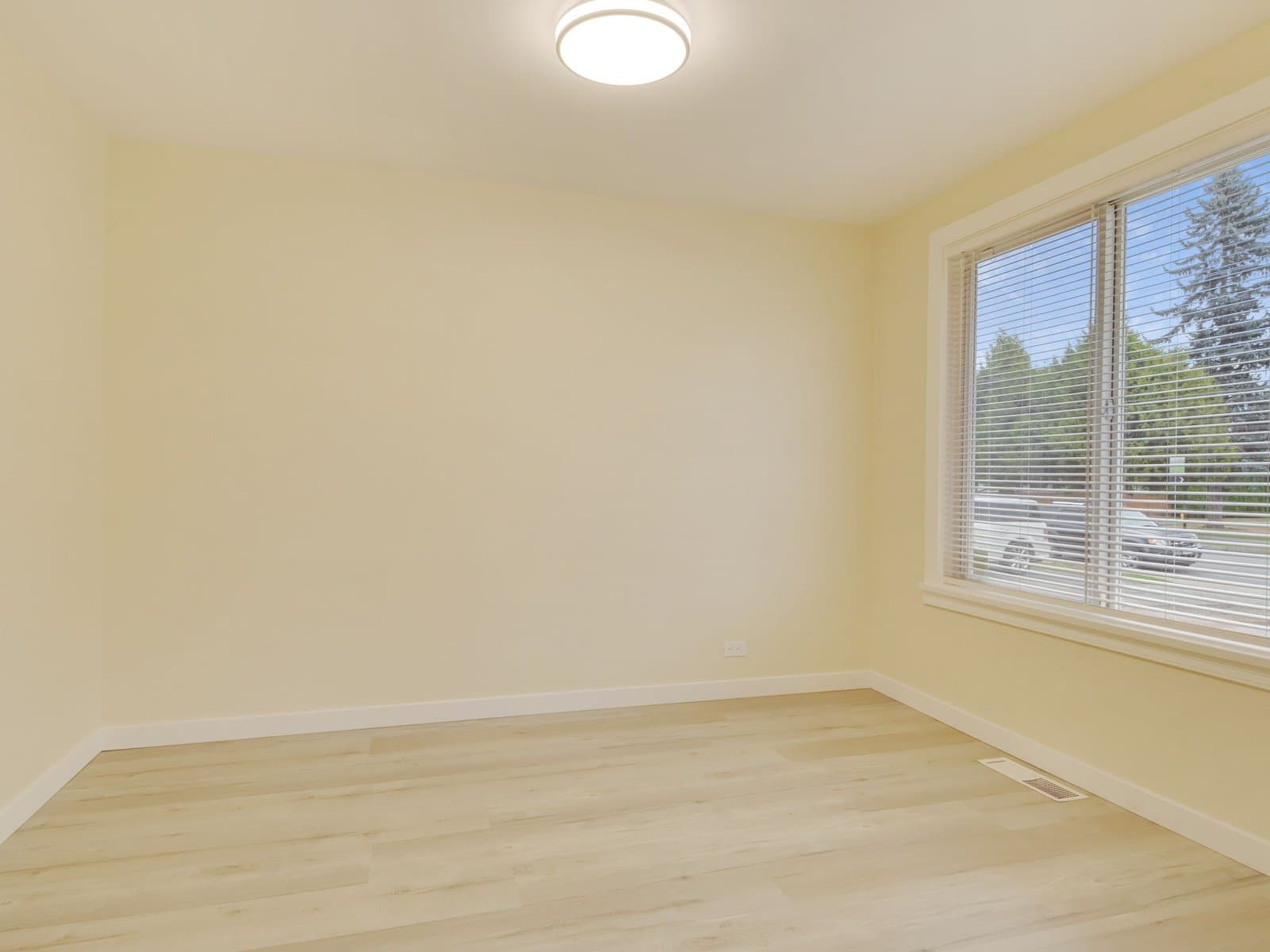 46515 Portage Ave - Upper House — Upper House - Photo 5