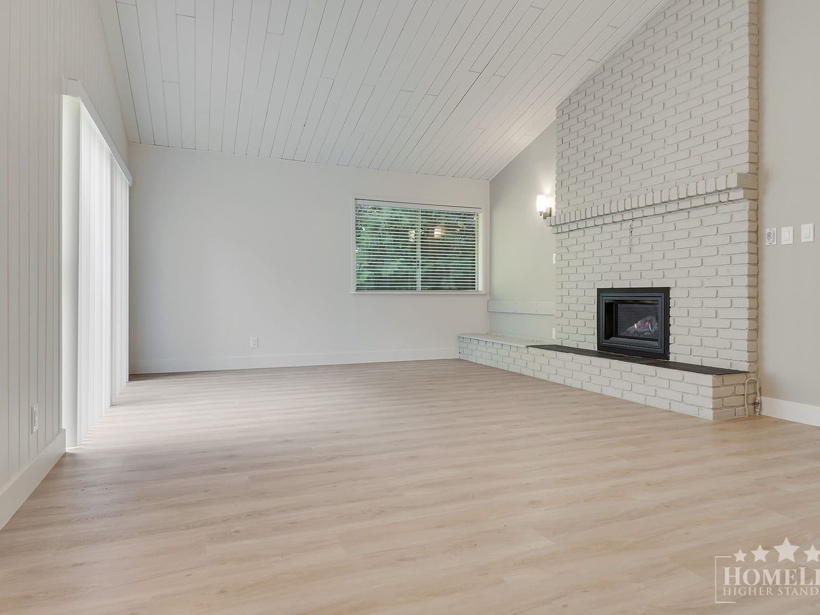 12687 23 Ave - House — House