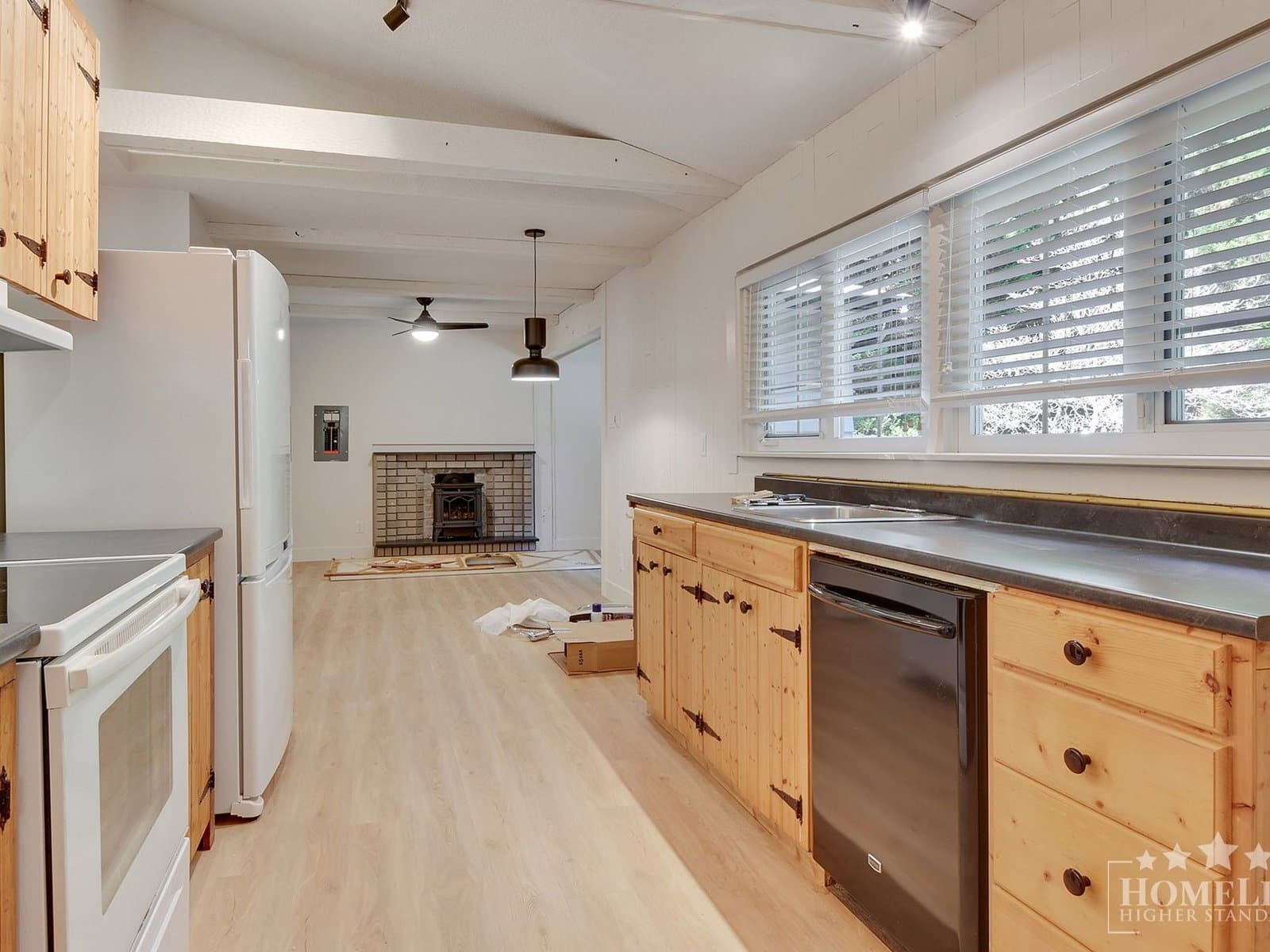 12687 23 Ave - House — House - Photo 18