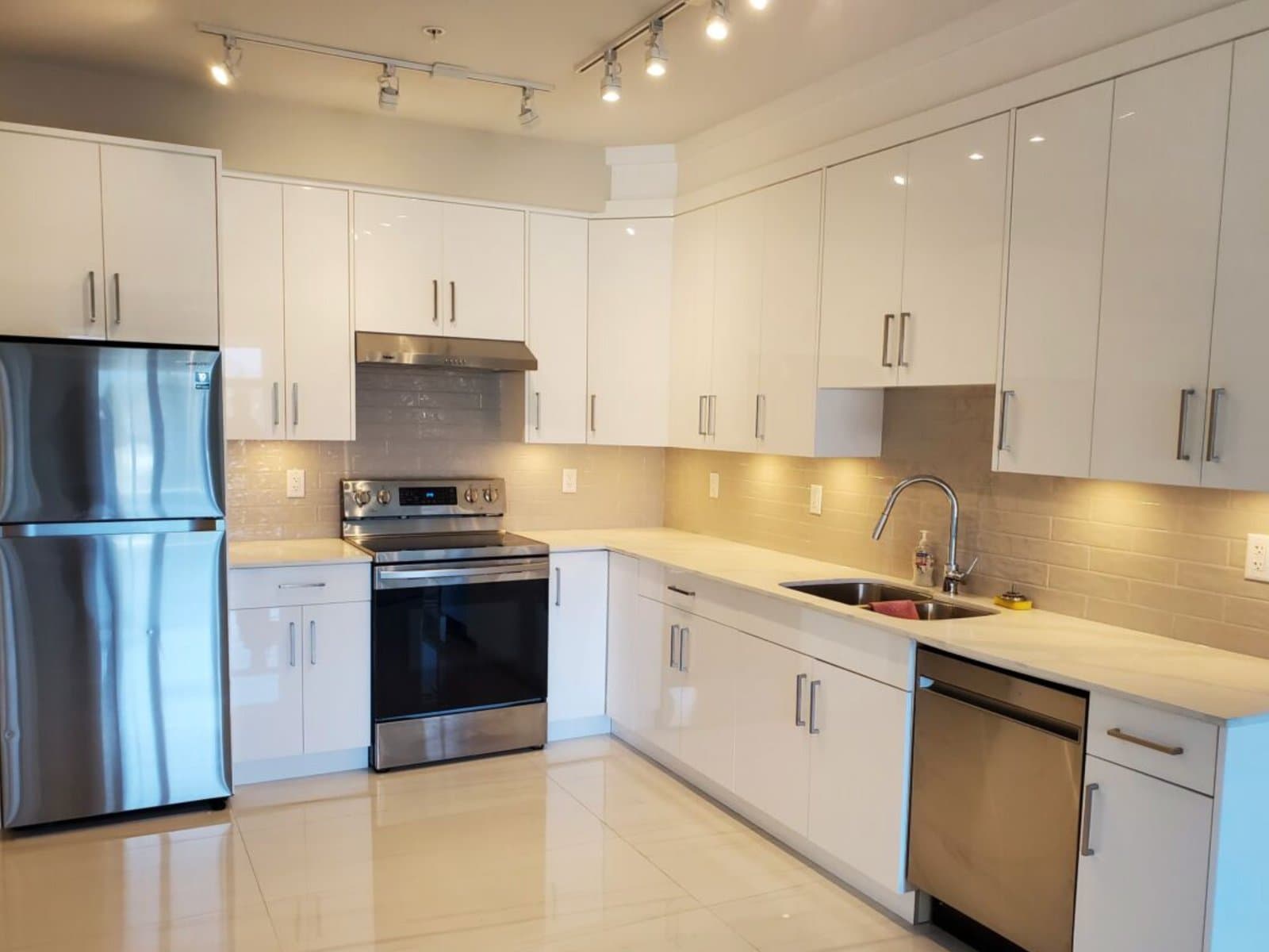 3rd Floor Condo at Yaletown — 310 - Photo 13