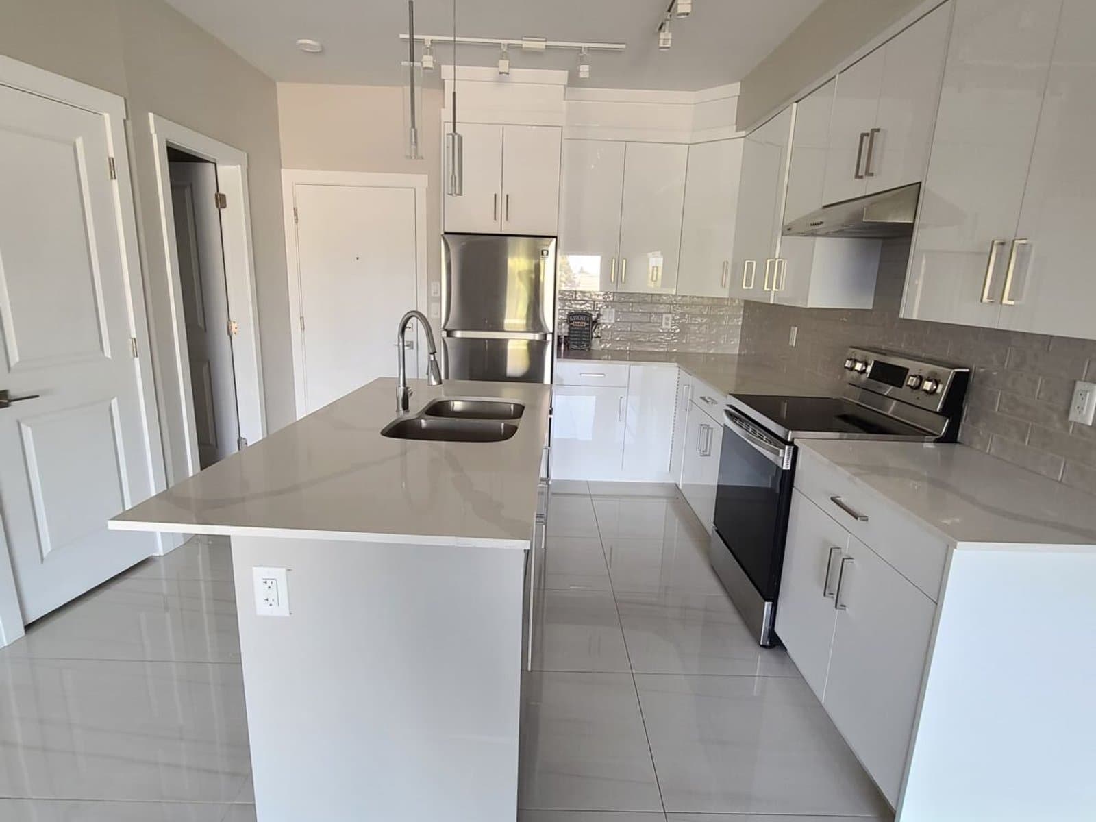 3rd Floor Condo at Yaletown — 310 - Photo 19
