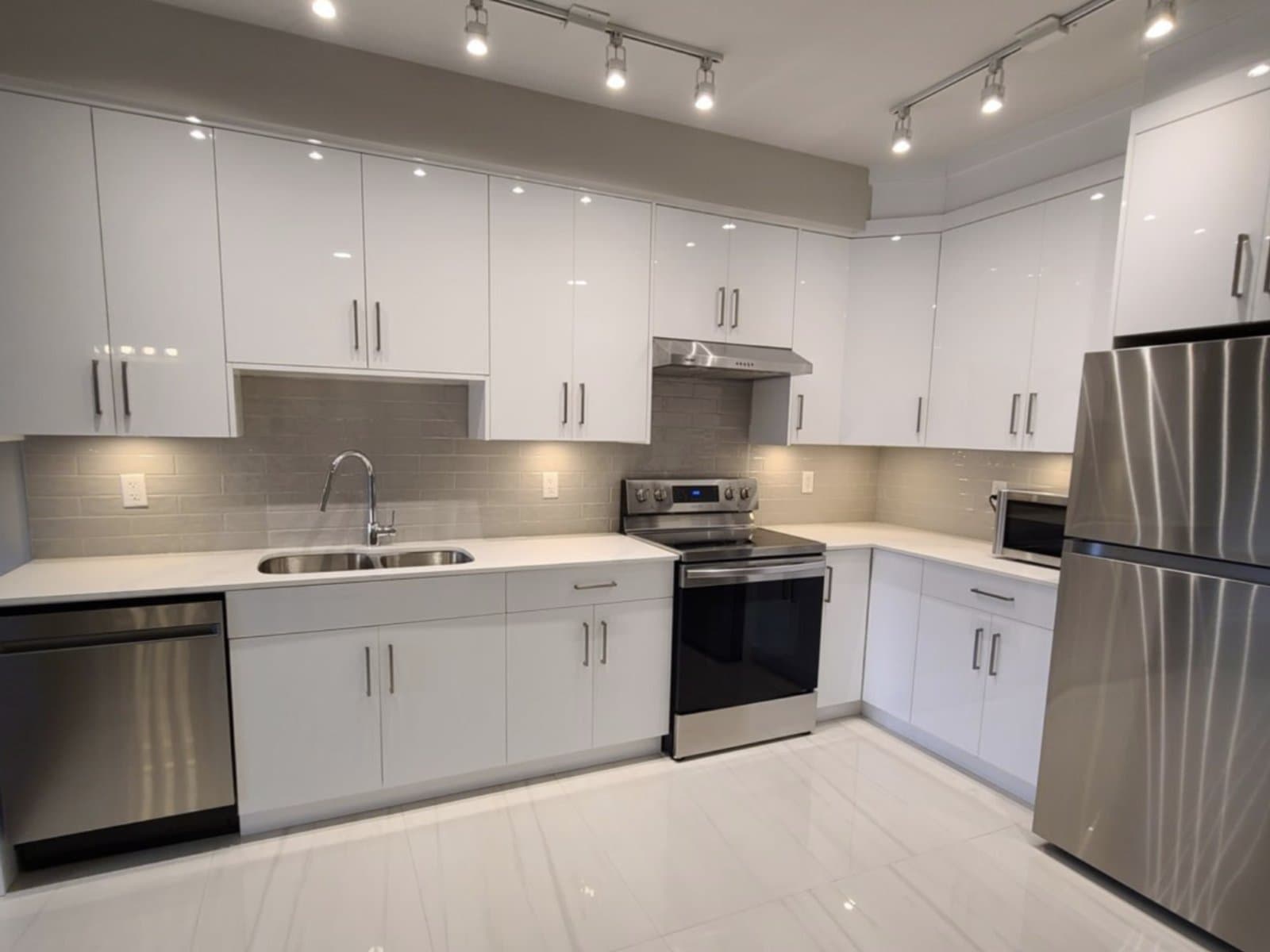 3rd Floor Condo at Yaletown — 310 - Photo 38