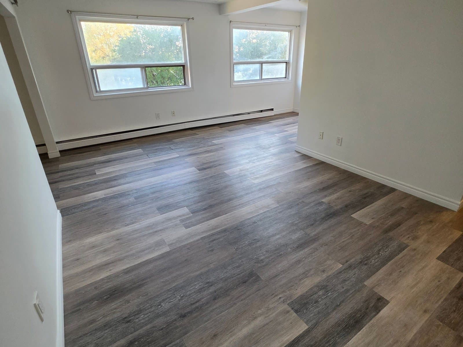 Whitehall Apartments — 3 - Photo 19