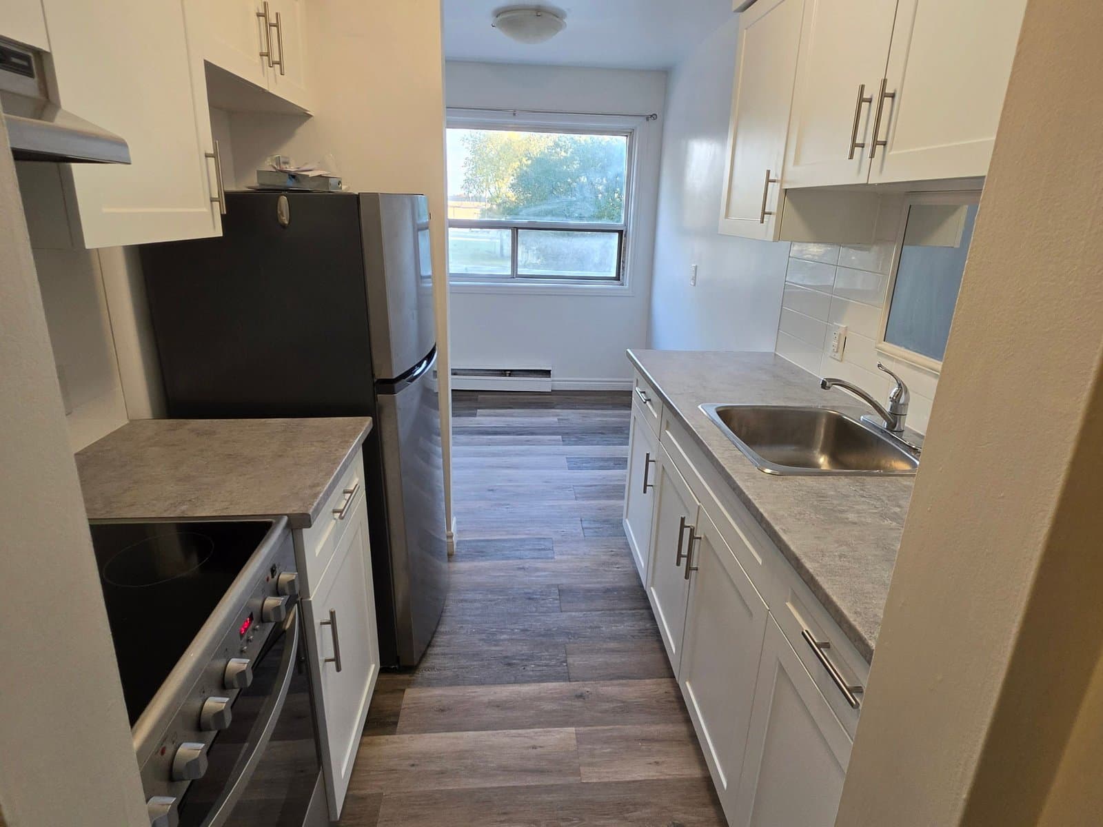 Whitehall Apartments — 3 - Photo 21