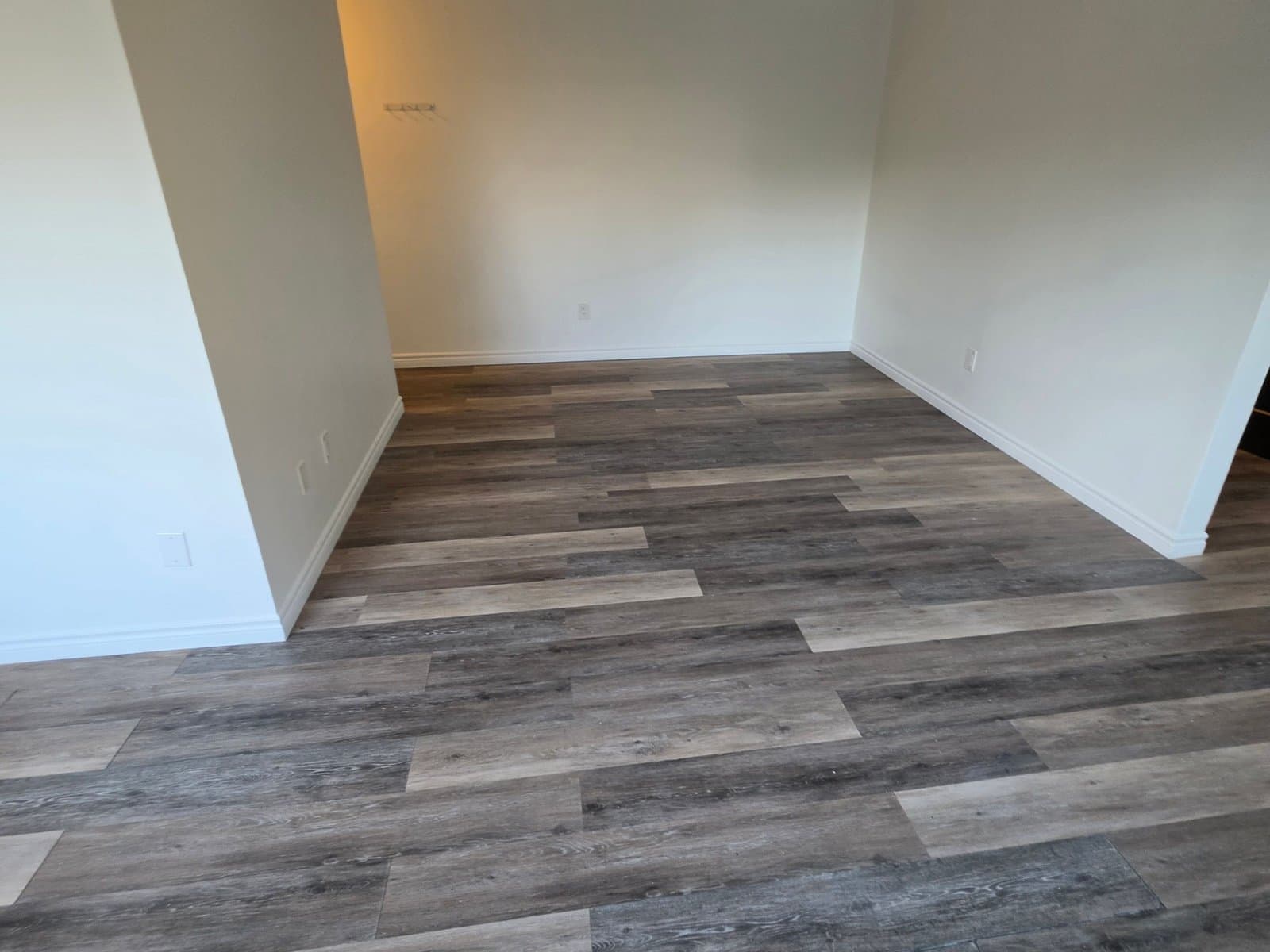 Whitehall Apartments — 3 - Photo 26
