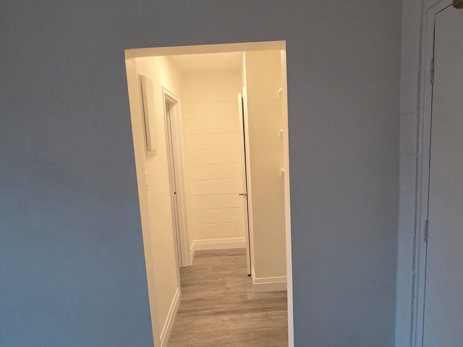 Whitehall Apartments — 3 - Photo 8