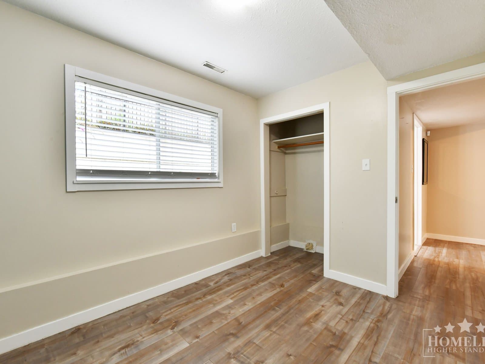 20844 Douglas Cres - B — B - Photo 11