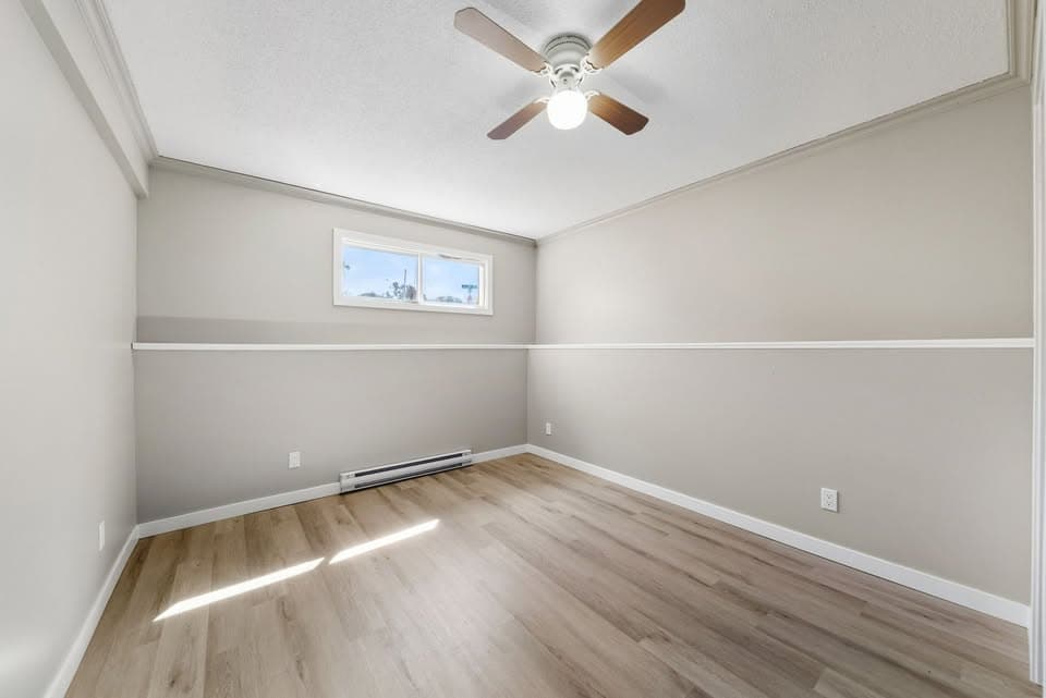 Lower-218 Hilda St - Photo 4