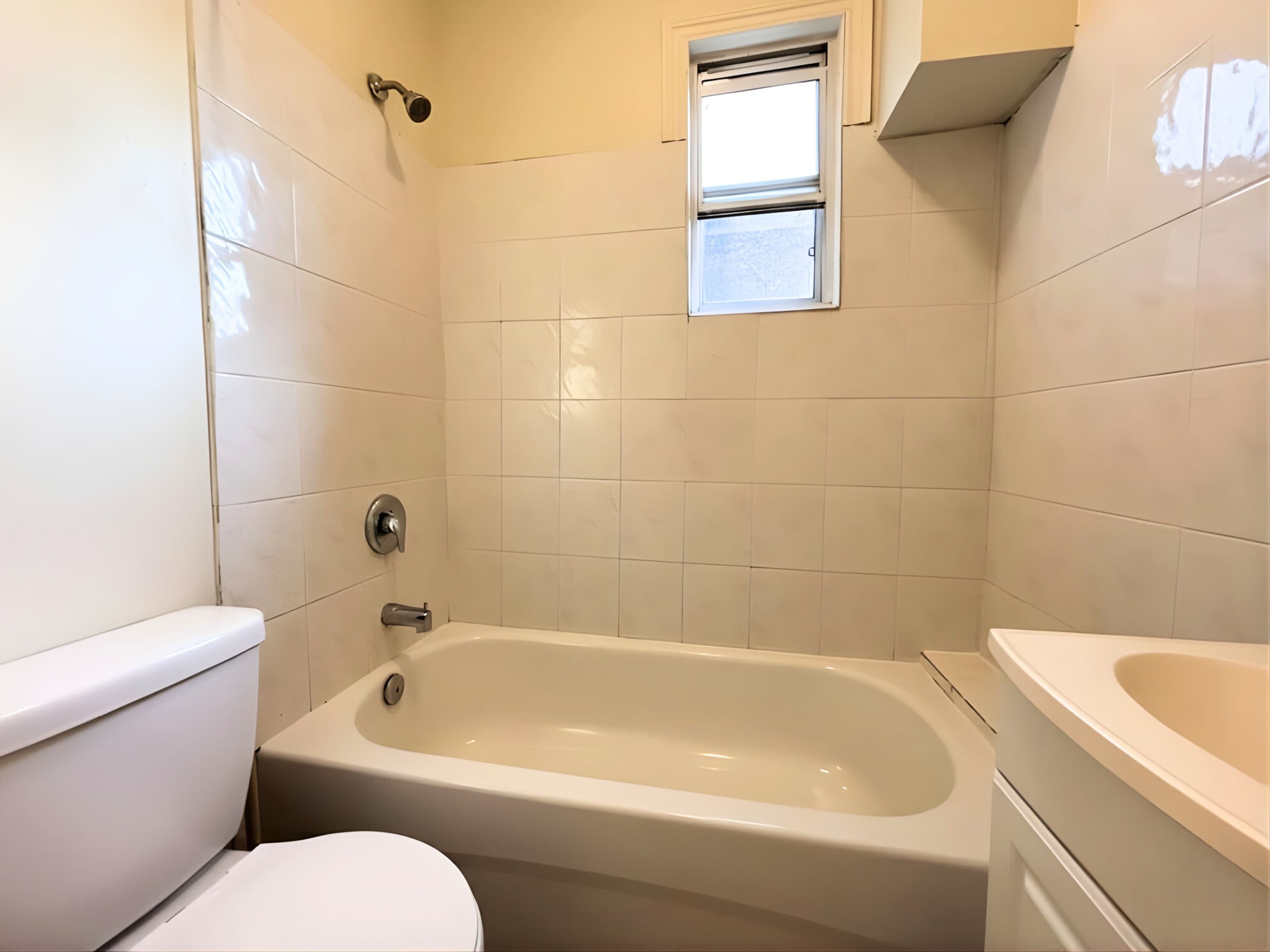 44 Spring St - Upper - Photo 12