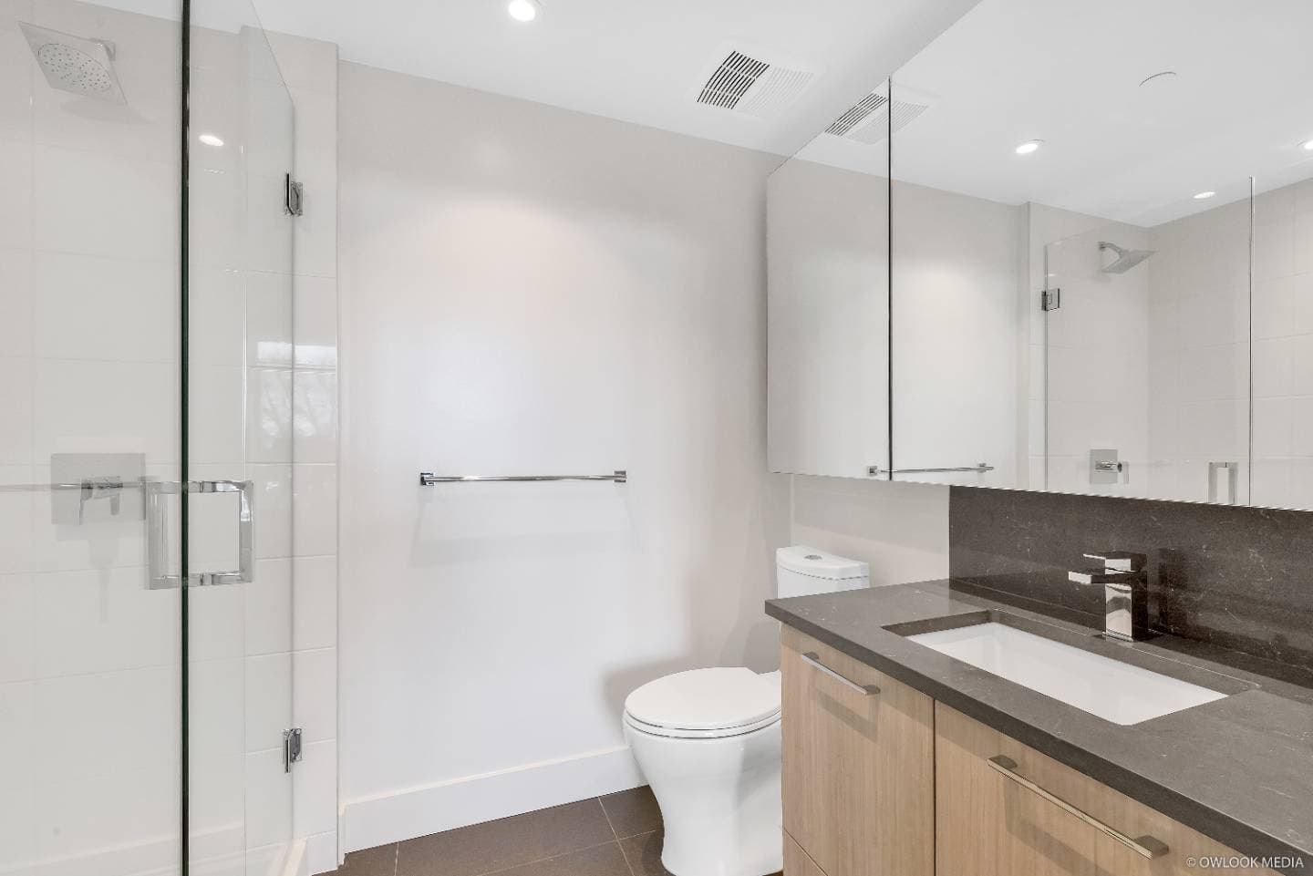 3559 E Kent Ave N - Photo 15