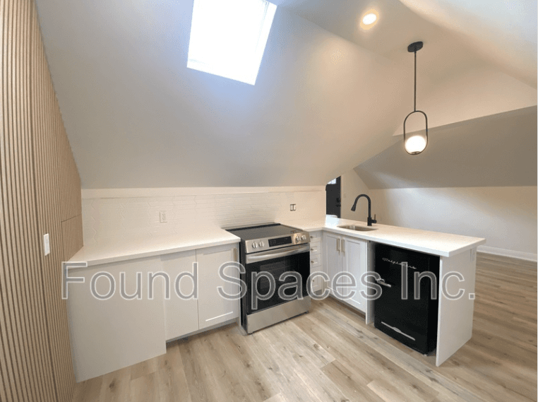 210 Burlington St - Unit 2 - Photo 5