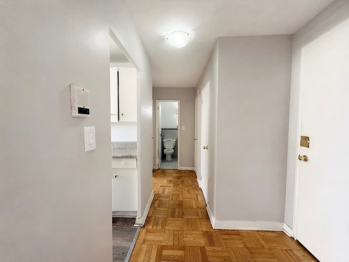 420 Eglinton Ave E - 406 - Photo 12