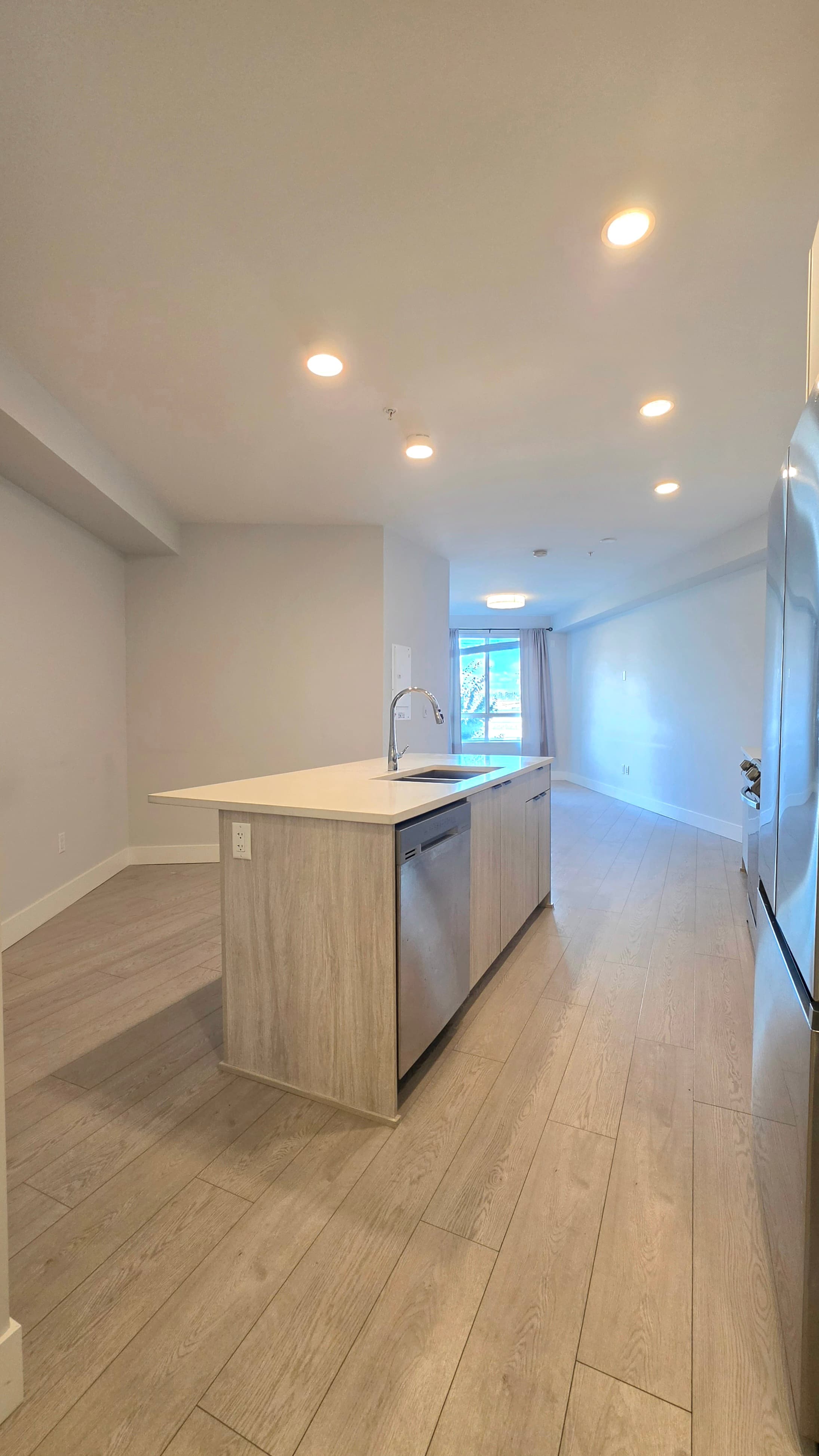 209-20360 Logan Ave - Photo 3