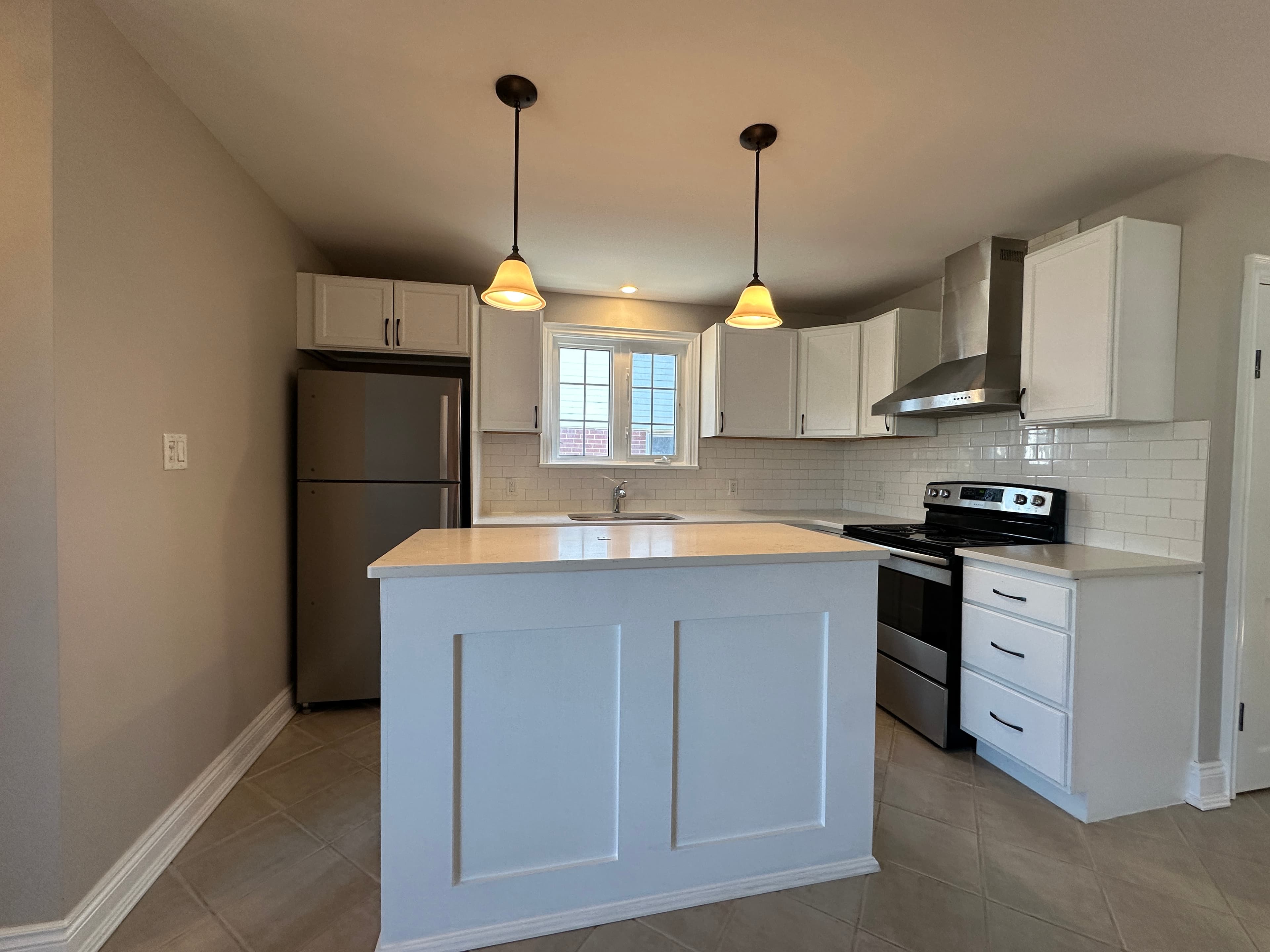 Upper - 190 Highland Avenue