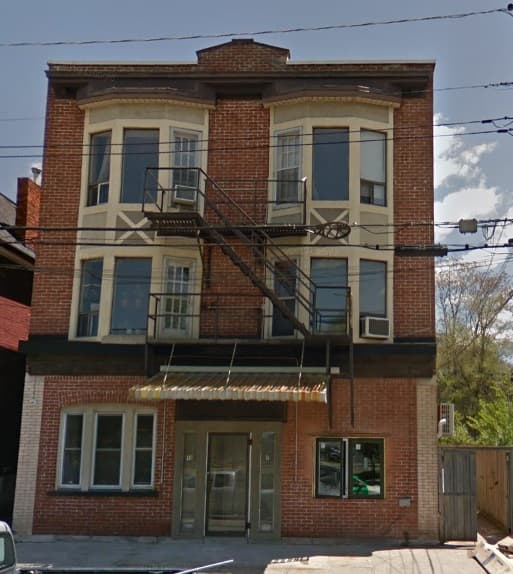 Recently Updated 2 Bedroom - 8 Locke St N