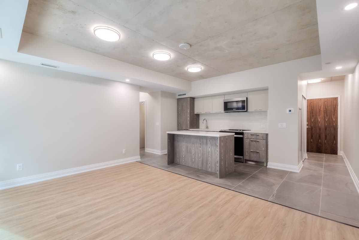 665 Queen St E - 513 - Photo 2
