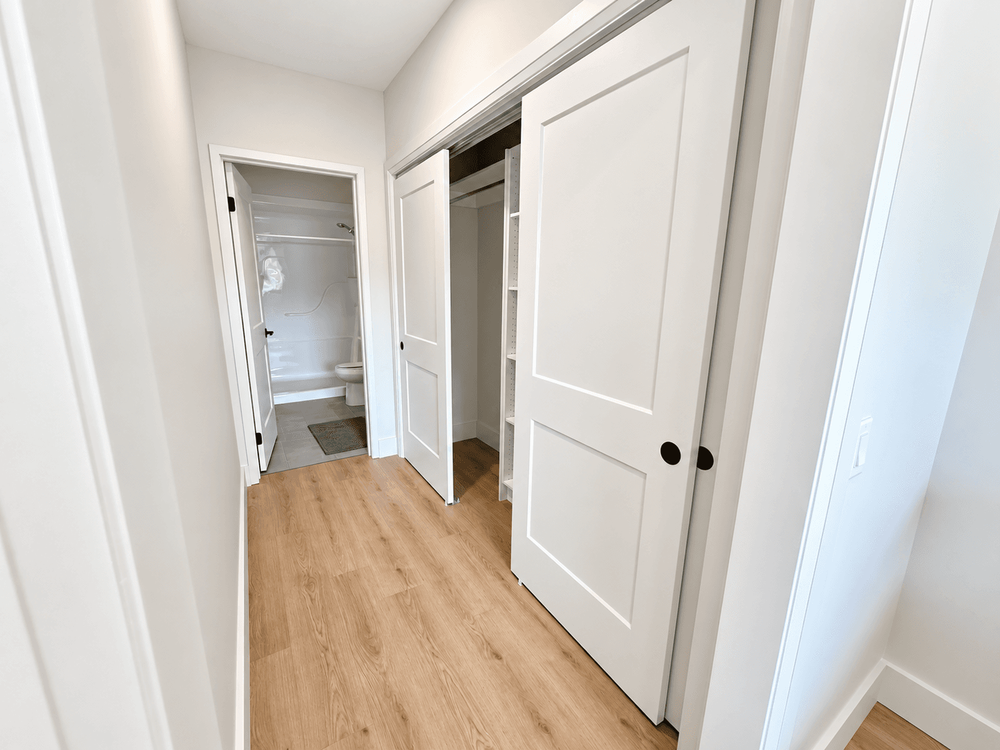 8 Hutt Lane - Corner Unit - Photo 8
