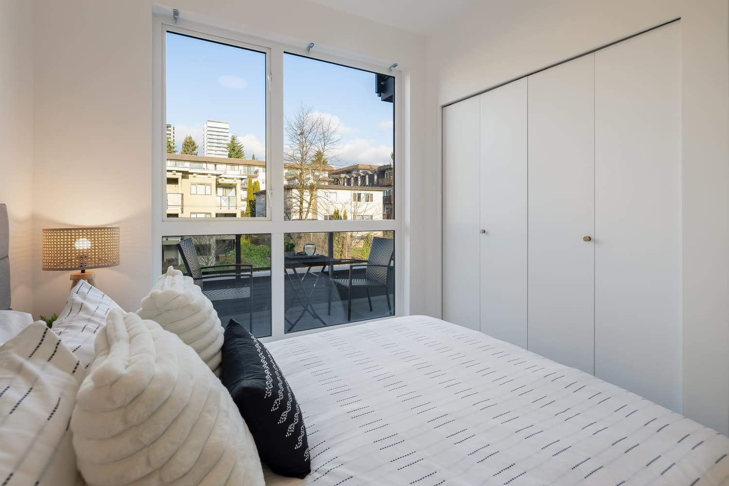 One53 - 2 Bed PROXY - Photo 16