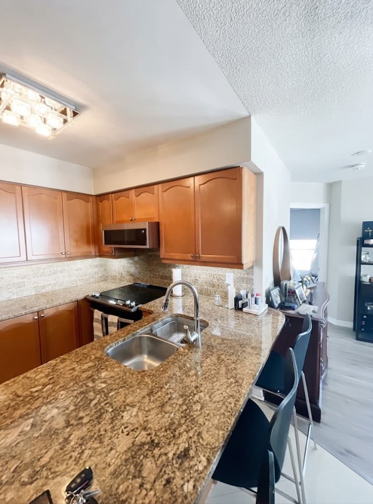 220 Forum Dr - 510 - Photo 4