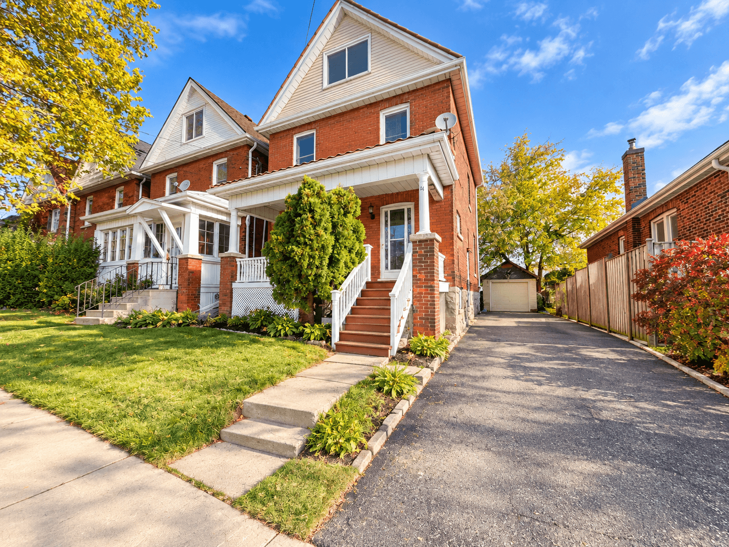 14 Brucedale St W