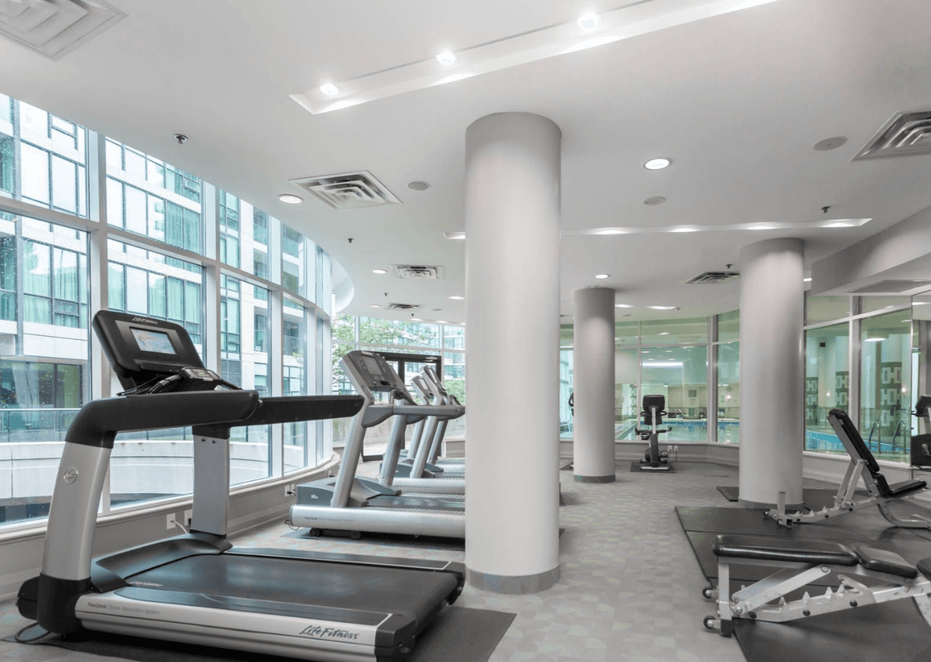 12 Yonge St -2010 - Photo 27