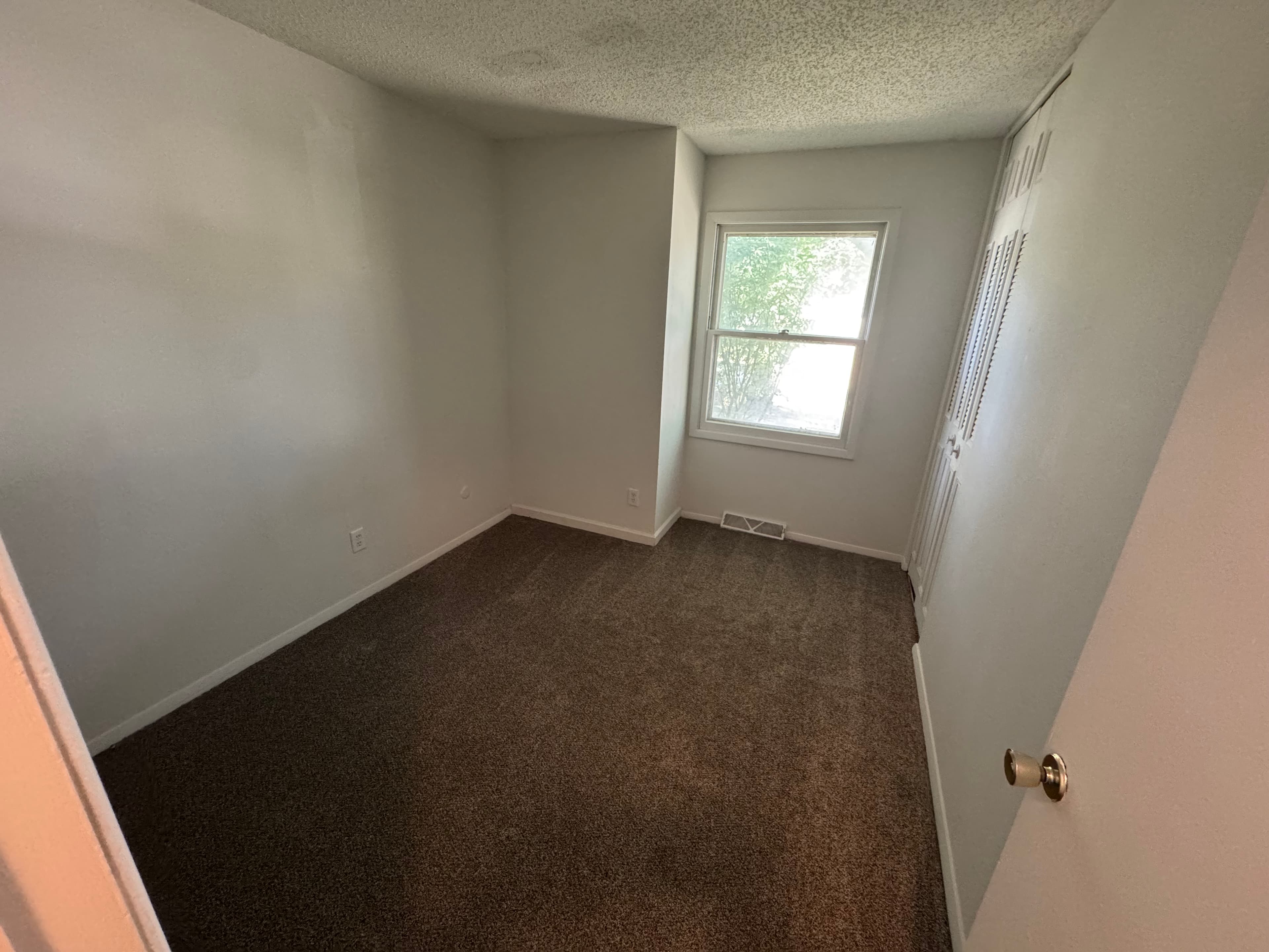2077 Scarbrough - Photo 5