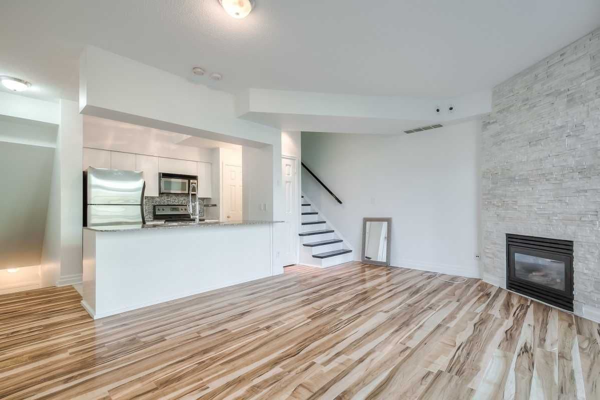 38 Stadium Rd - 627