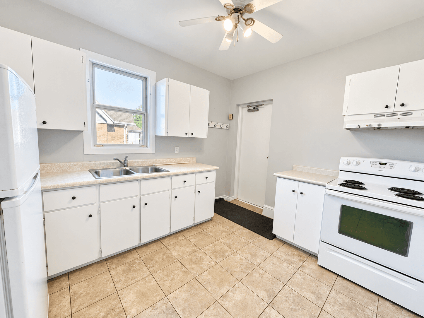 47 Delaware Ave - Unit 2 - Photo 2