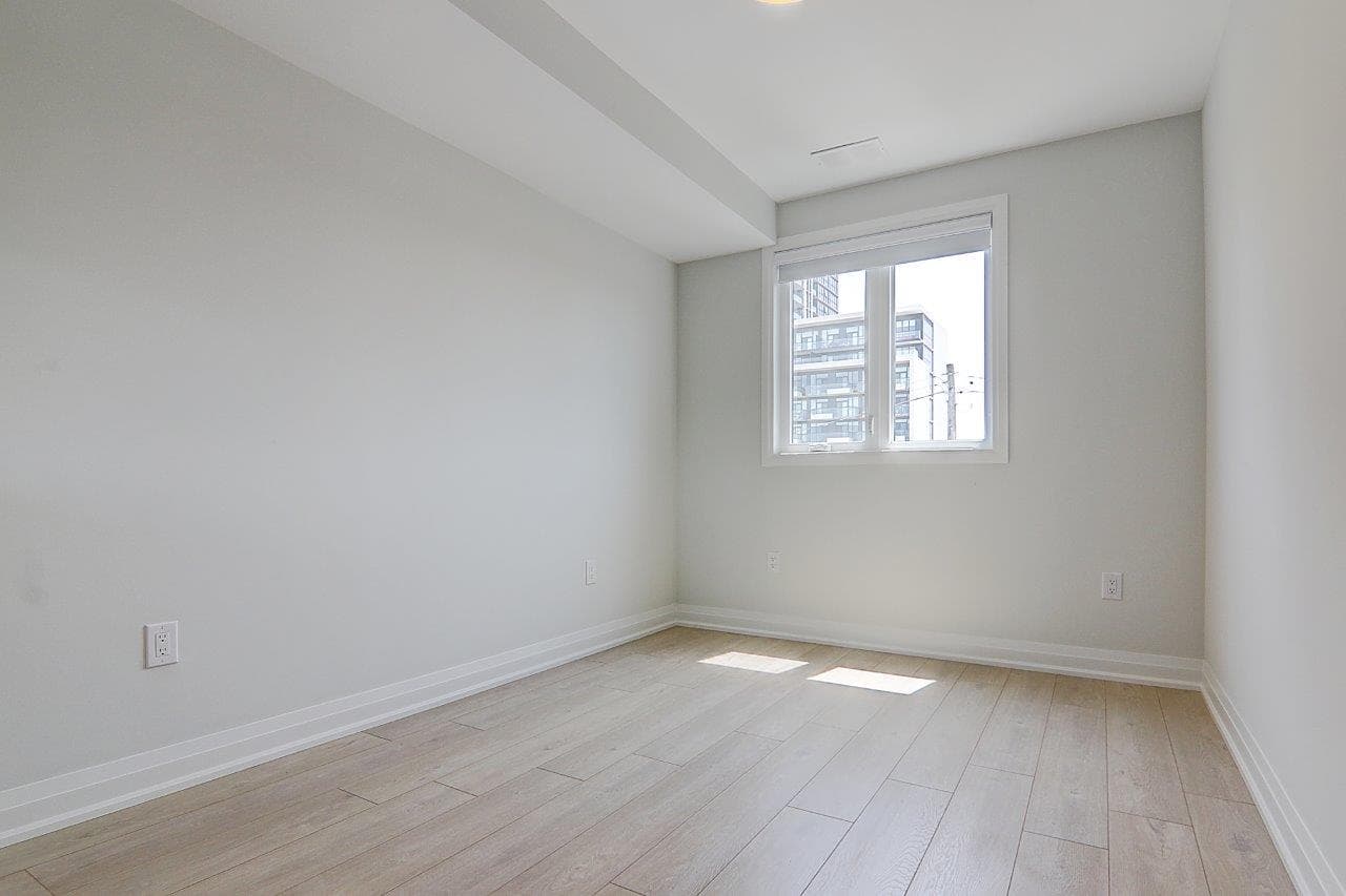 115 Livingstone Ave - Upper - Photo 24