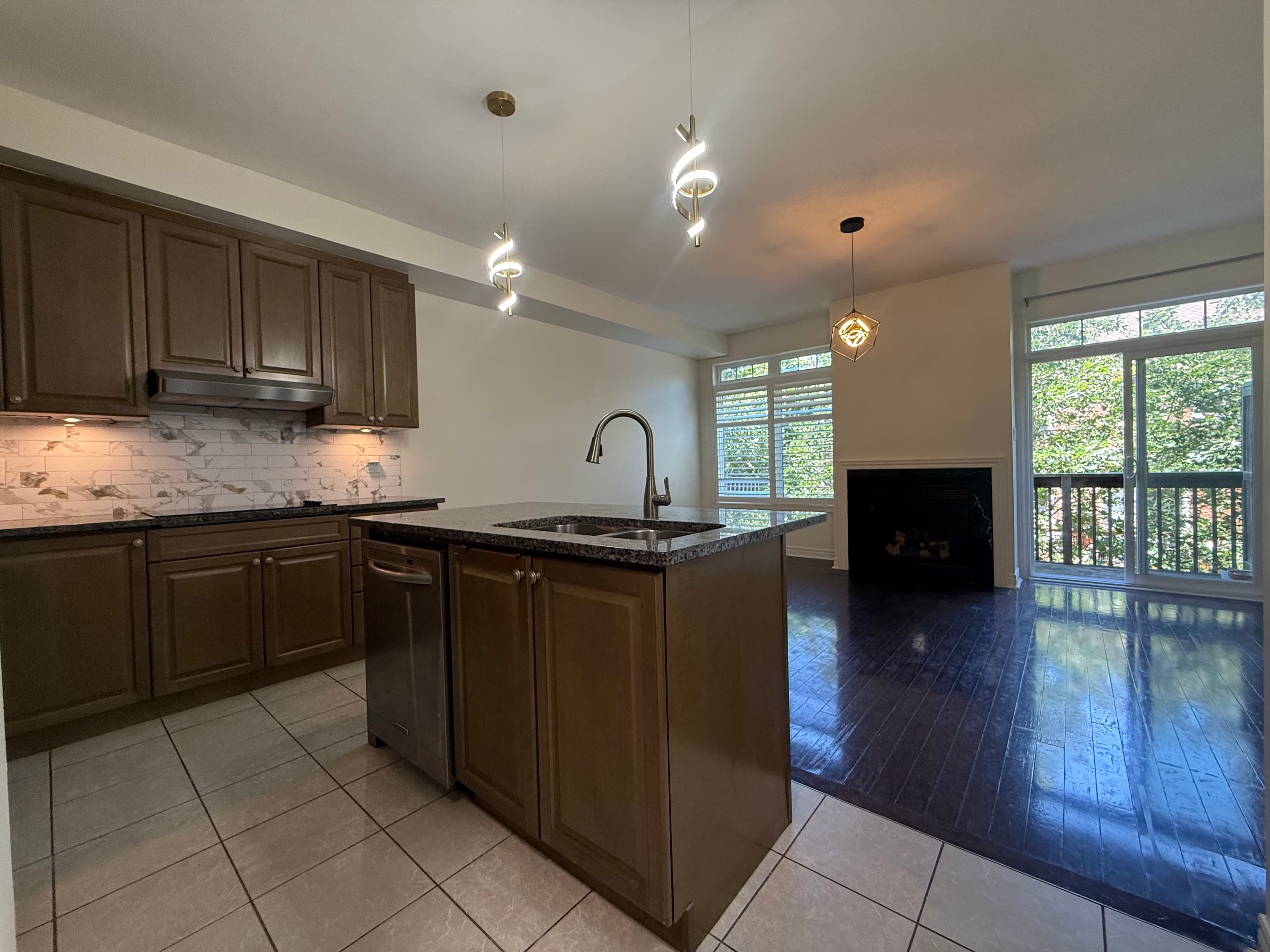 4-5710 Long Valley Rd Mississauga ON L5M 0M1 - Photo 2