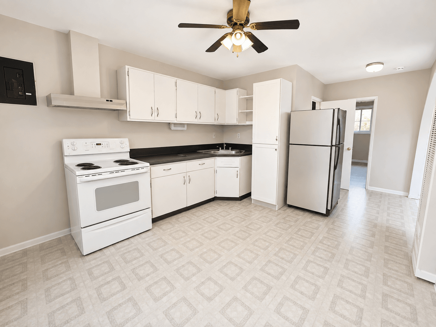 1572 North Shore Drive - Unit 1