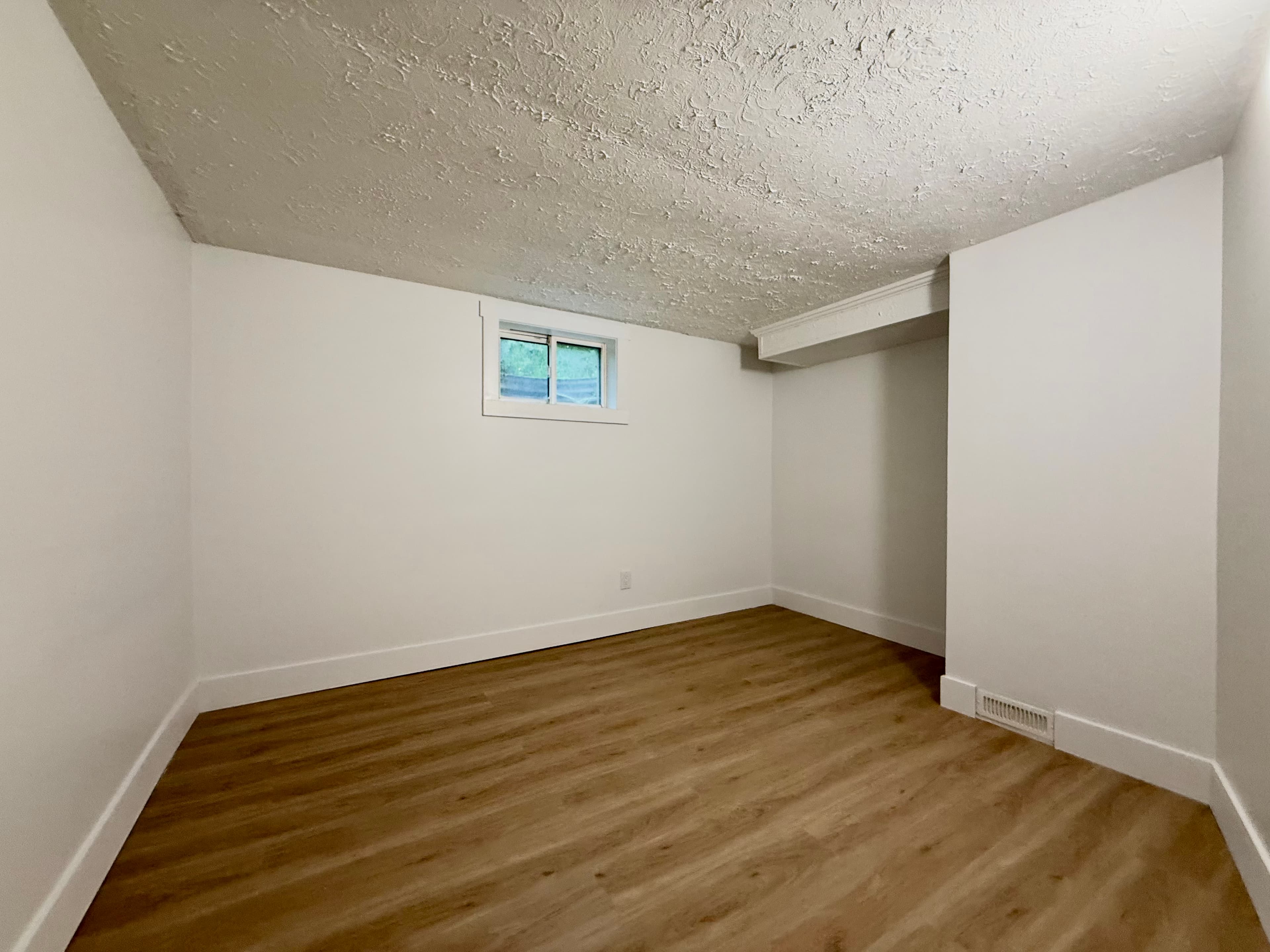 2-428 Thorold Road Welland Ontario L3C3W6 - Photo 16