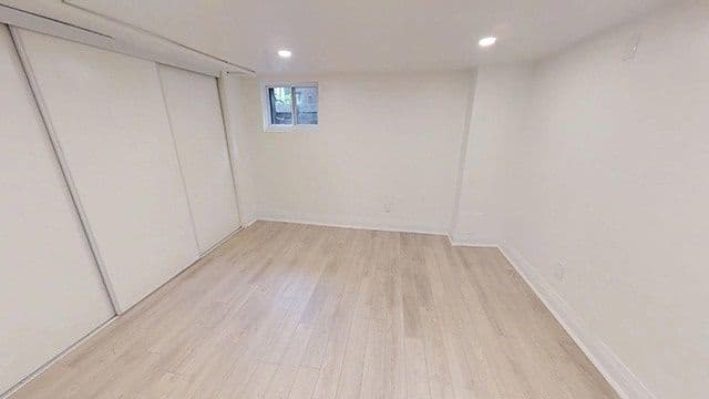 244 Boulton Ave - Lower - Photo 8
