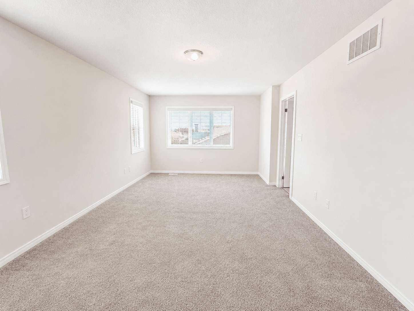 176 MacLachlan Ave - Photo 14