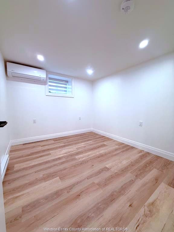 1748 Hall Avenue Lower - Photo 4