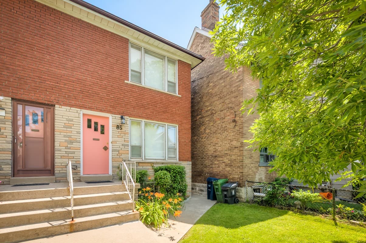85 Greenlaw Ave - Photo 2