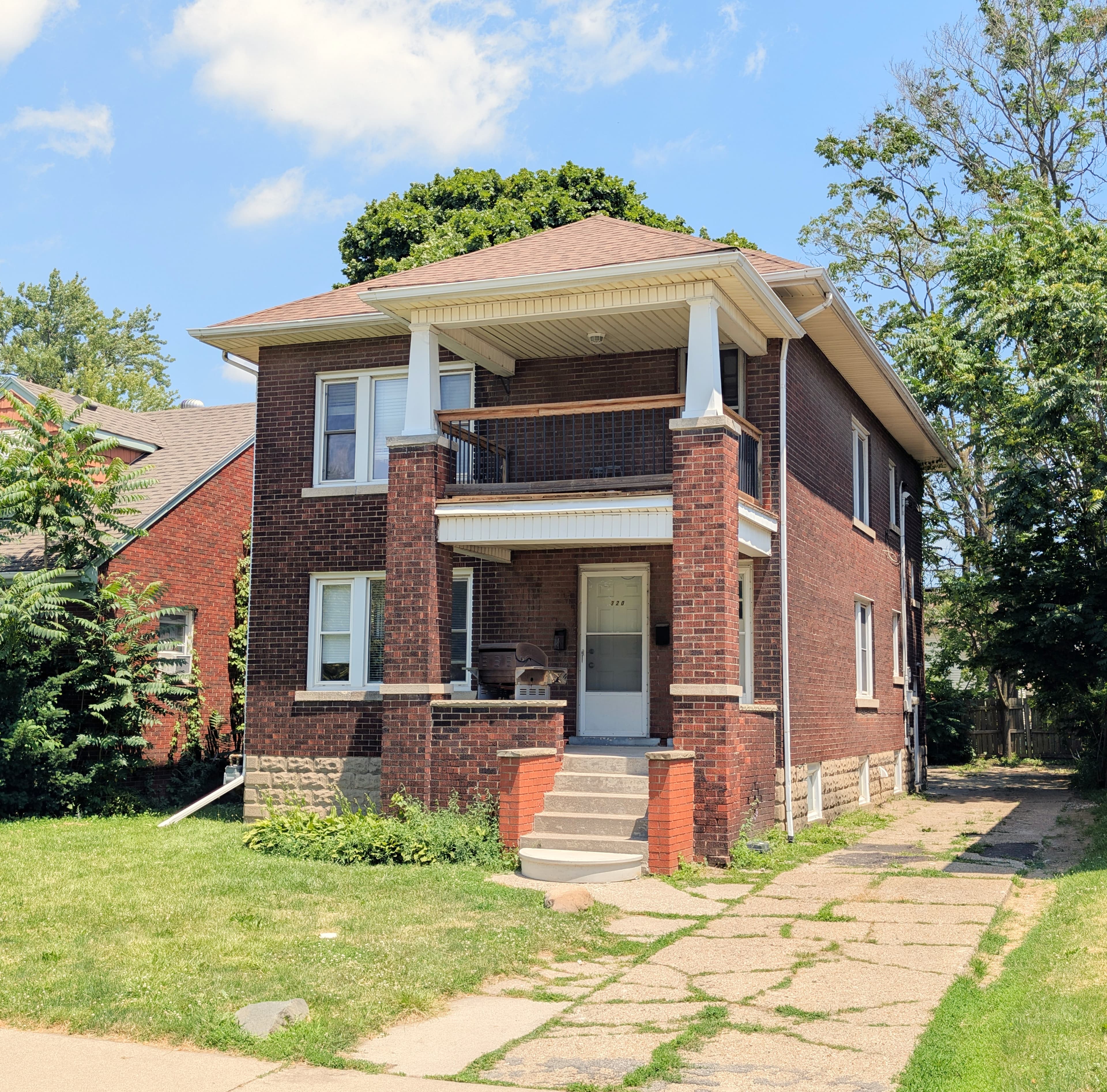 322 Partington Ave - Upper Unit