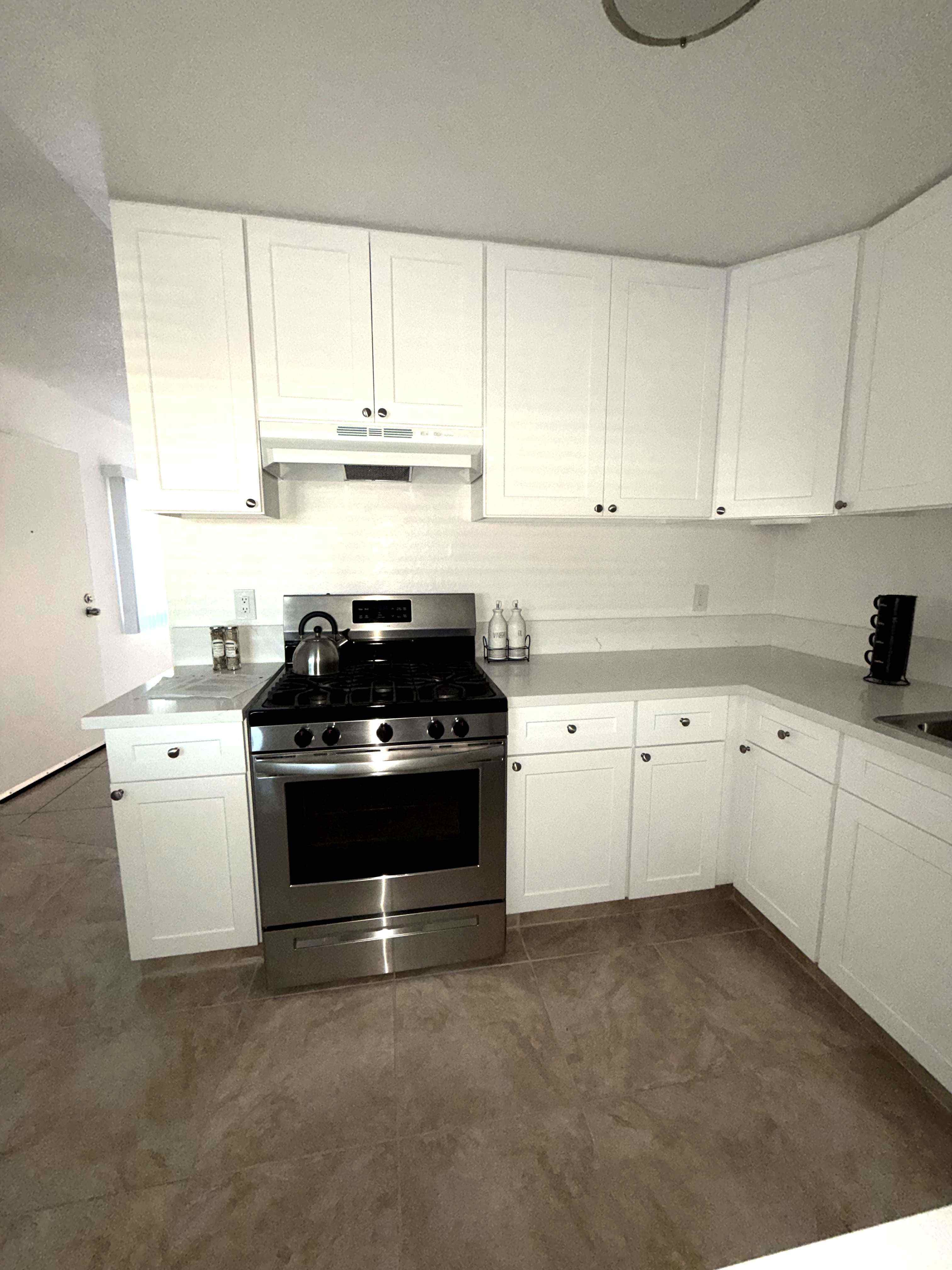 13490 Foothill 2BR 2BA - Photo 5