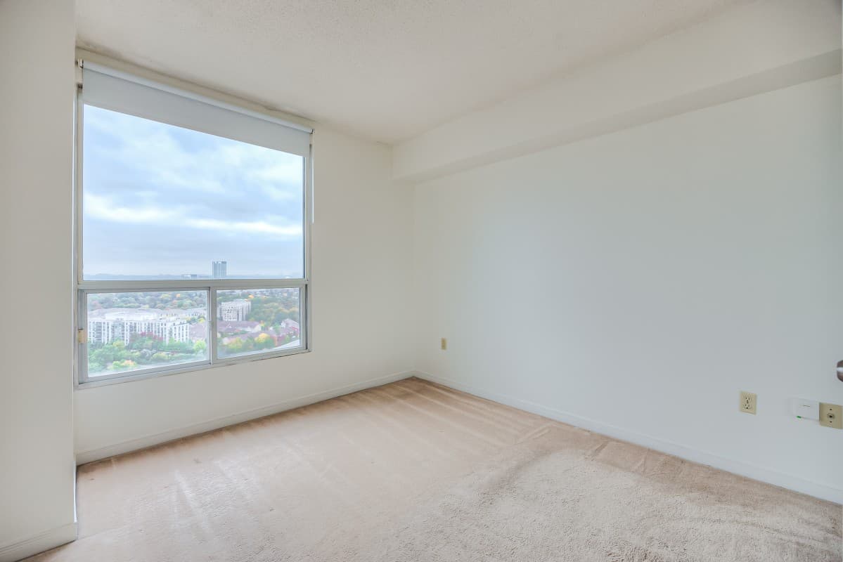 5 Concorde Place -2504 - Photo 14