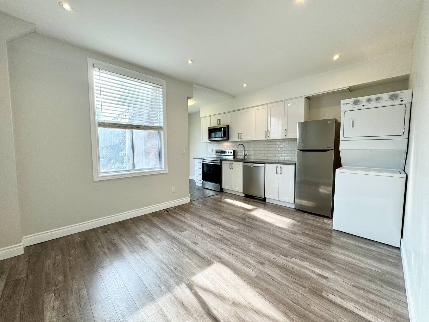 48 Dewhurst Blvd - Lower B
