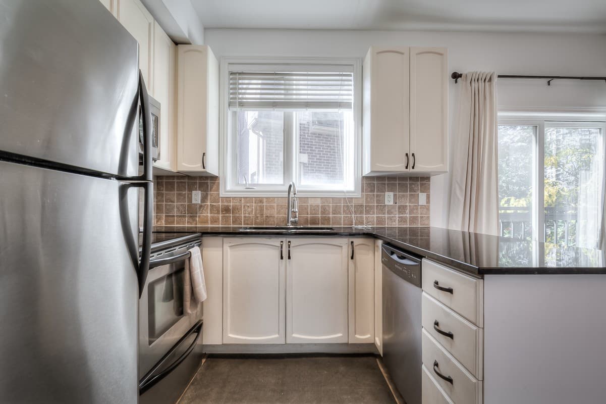 72 River St - Photo 3
